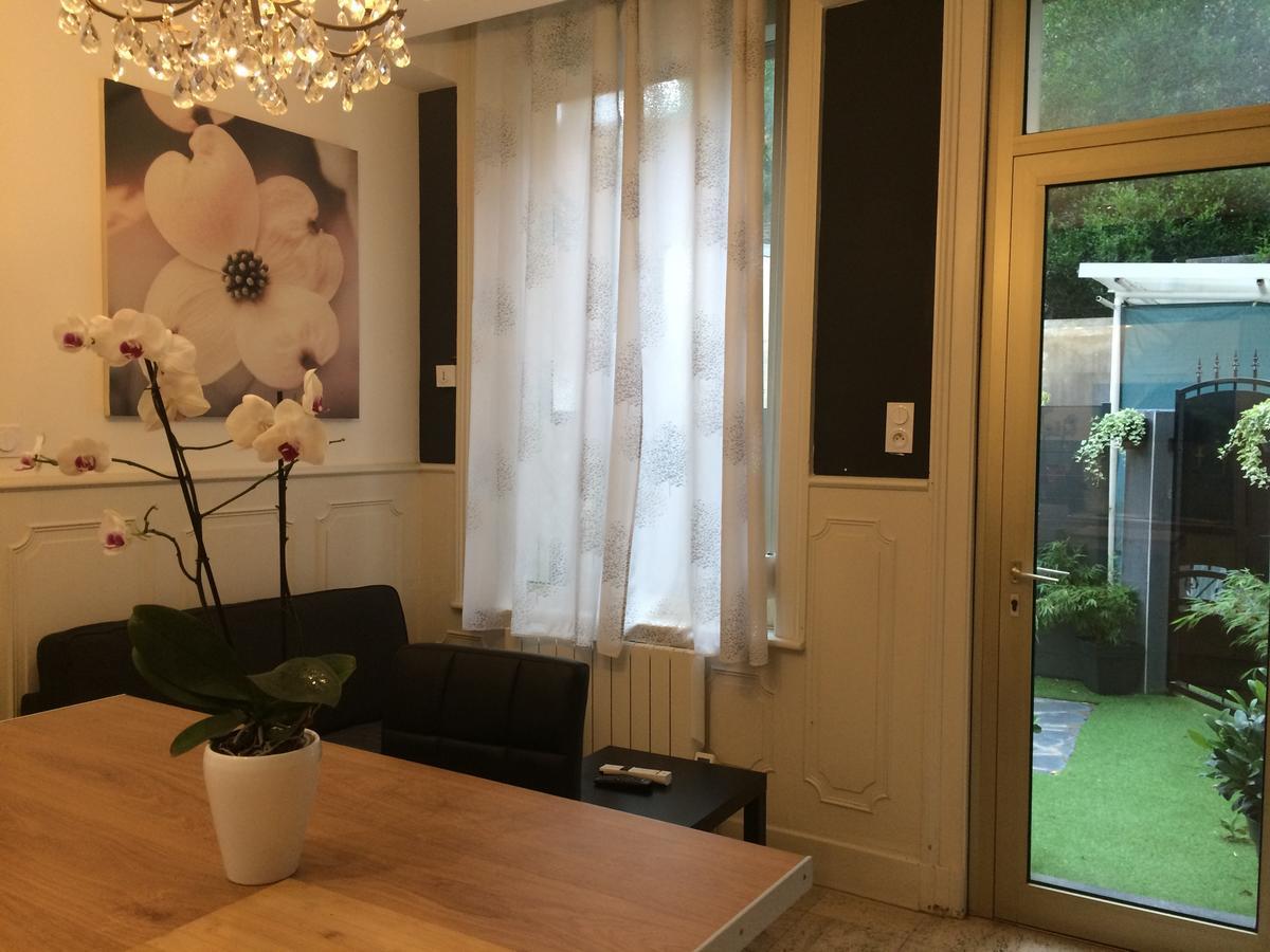 Appart'Hotel Et Chambres Ланс Экстерьер фото